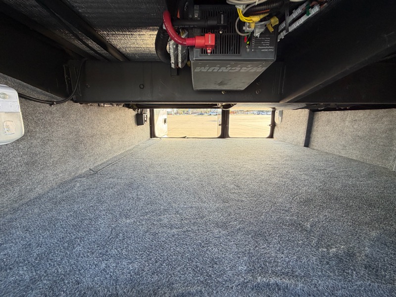 Tiffin Motorhomes Phaeton  2015