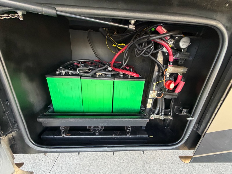 Tiffin Motorhomes Phaeton  2015