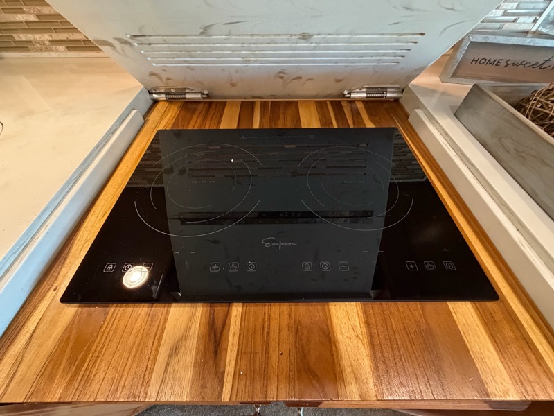 Tiffin Motorhomes Phaeton  2015