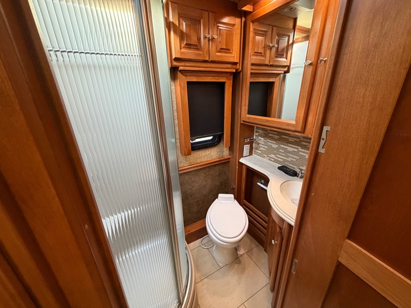 Tiffin Motorhomes Phaeton  2015