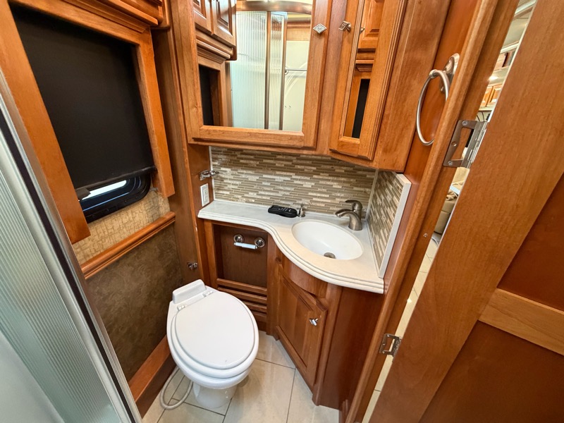 Tiffin Motorhomes Phaeton  2015