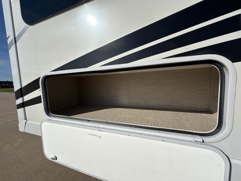 Thor Motor Coach Vegas  2022