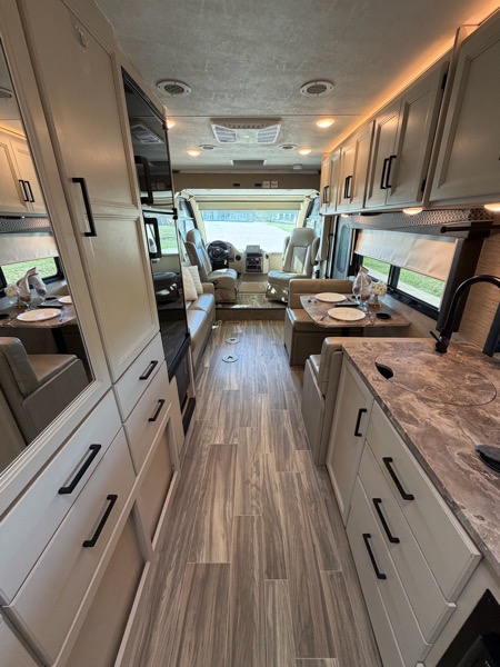 Thor Motor Coach Vegas  2022