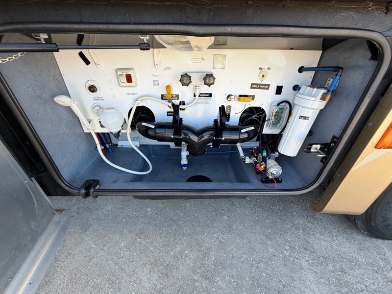 Tiffin Motorhomes Phaeton  2013