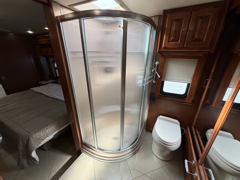 Tiffin Motorhomes Phaeton  2013