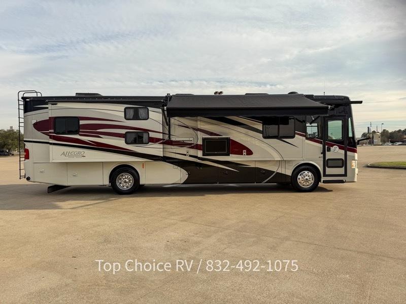 Tiffin Motorhomes Allegro  2016