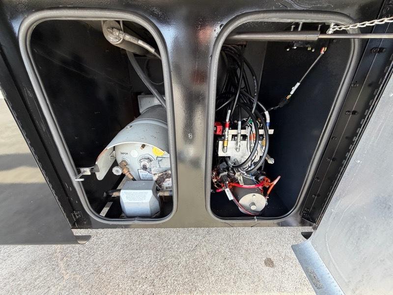 Tiffin Motorhomes Allegro  2016