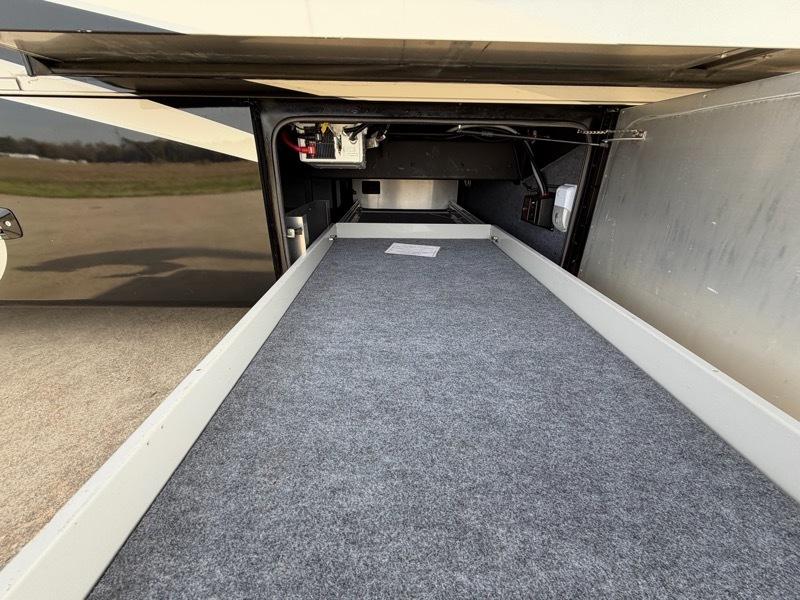 Tiffin Motorhomes Allegro  2016