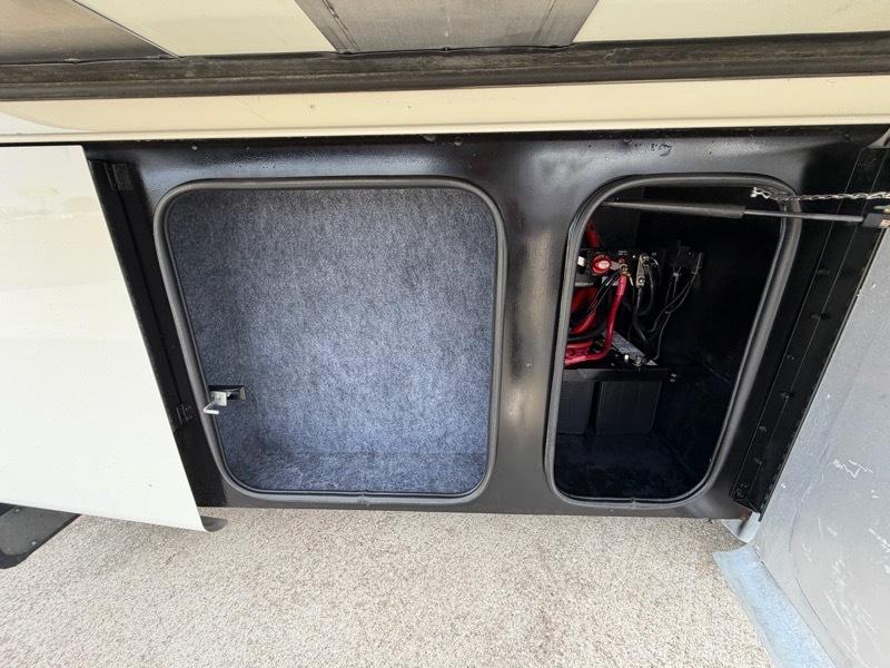 Tiffin Motorhomes Allegro  2016