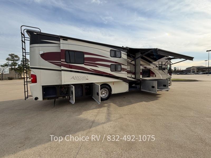 Tiffin Motorhomes Allegro  2016