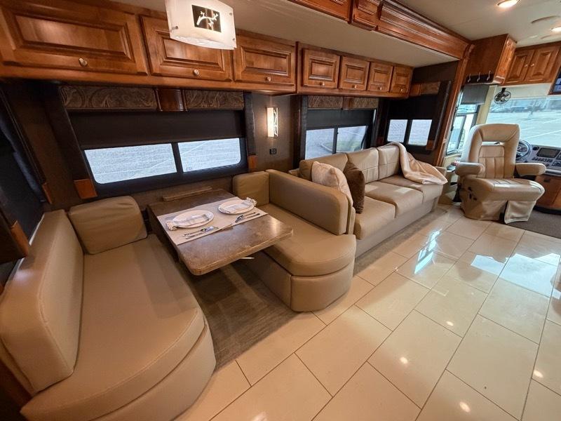 Tiffin Motorhomes Allegro  2016