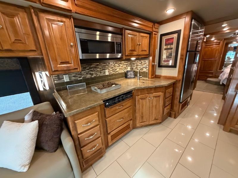 Tiffin Motorhomes Allegro  2016