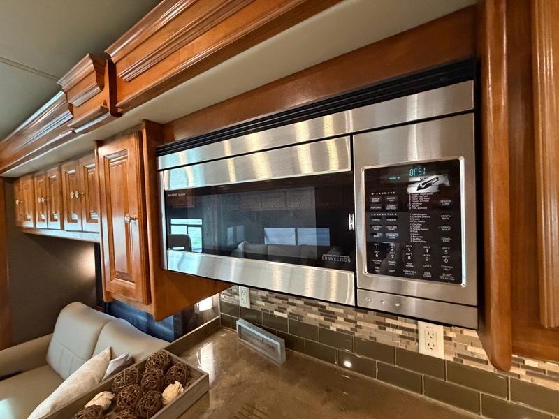 Tiffin Motorhomes Allegro  2016