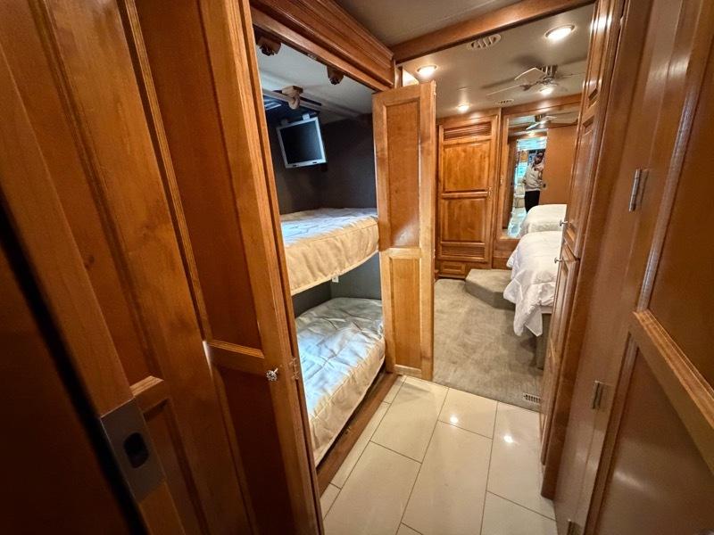 Tiffin Motorhomes Allegro  2016