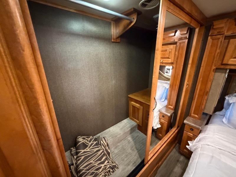 Tiffin Motorhomes Allegro  2016