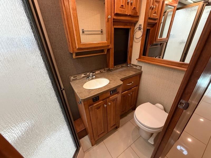 Tiffin Motorhomes Allegro  2016