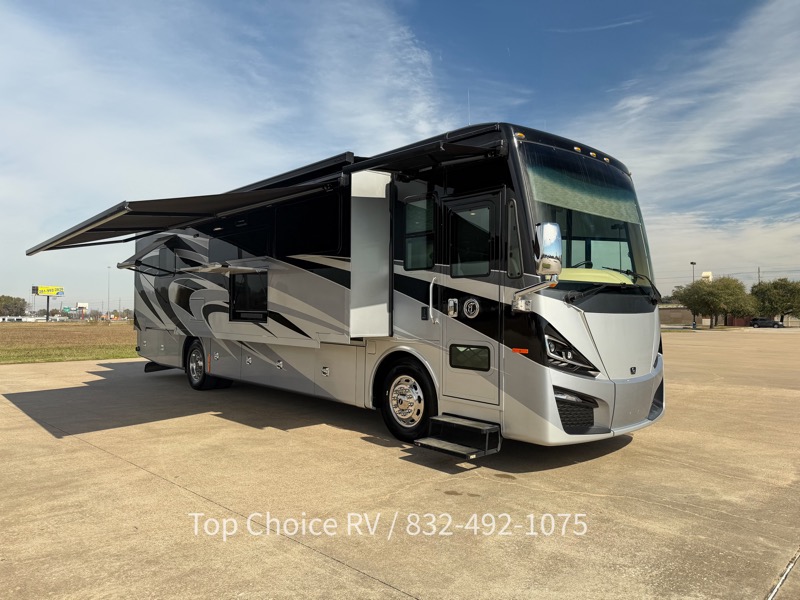 Tiffin Motorhomes Phaeton  2020