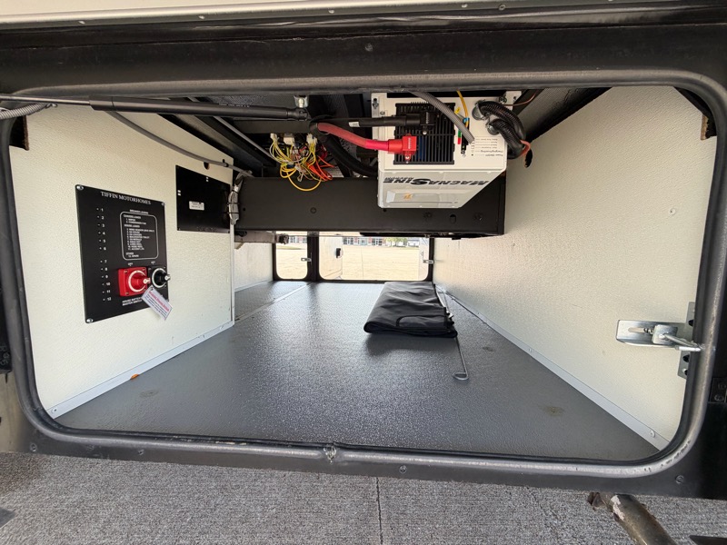 Tiffin Motorhomes Phaeton  2020