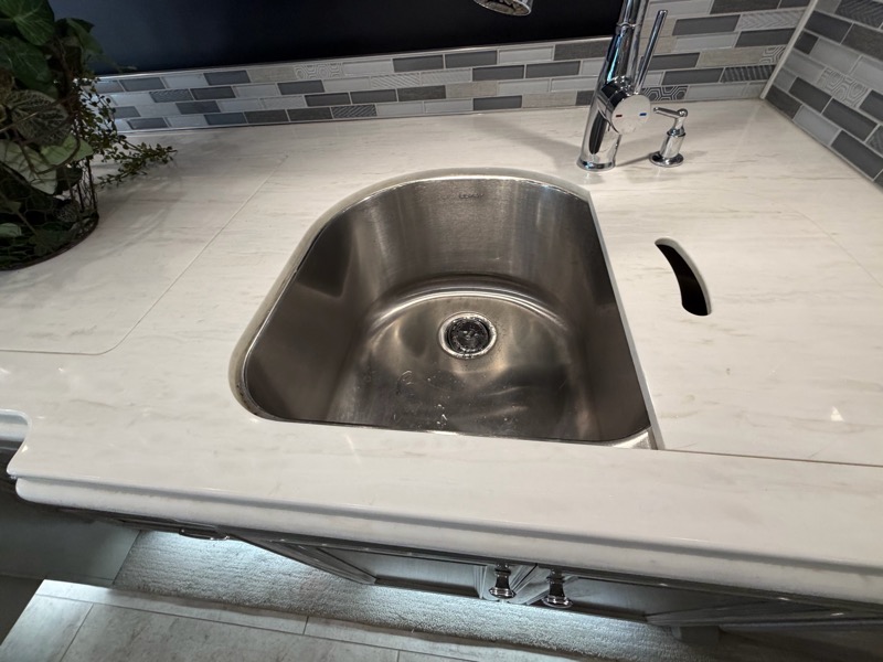 Tiffin Motorhomes Phaeton  2020