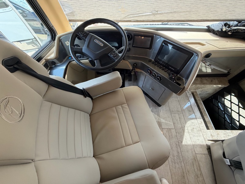 Tiffin Motorhomes Phaeton  2020