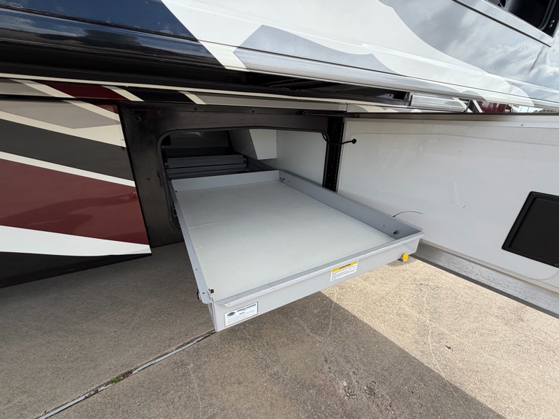 Fleetwood American Revolution  2017