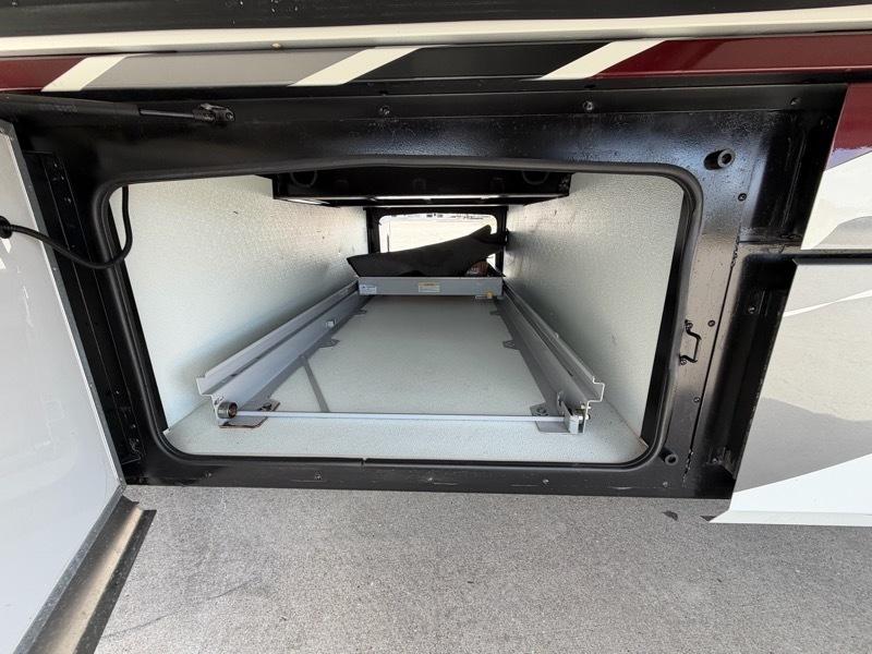 Fleetwood American Revolution  2017