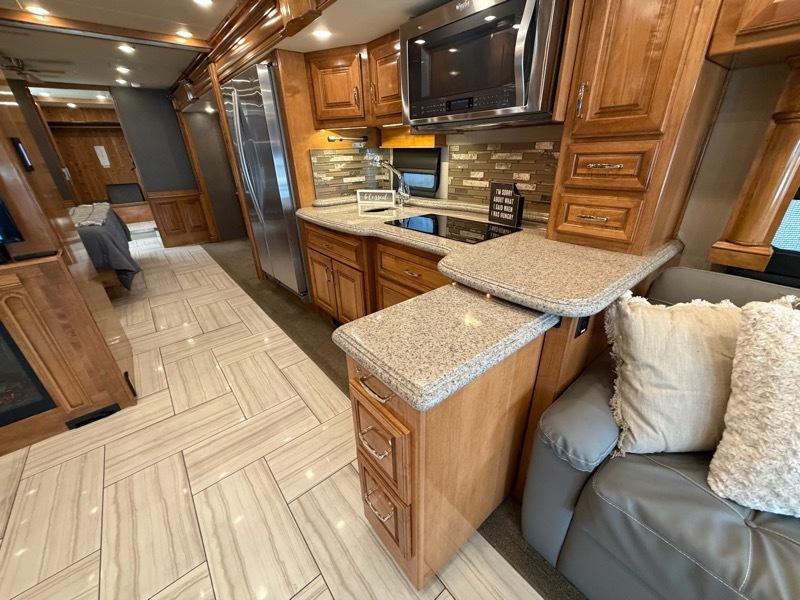 Fleetwood American Revolution  2017