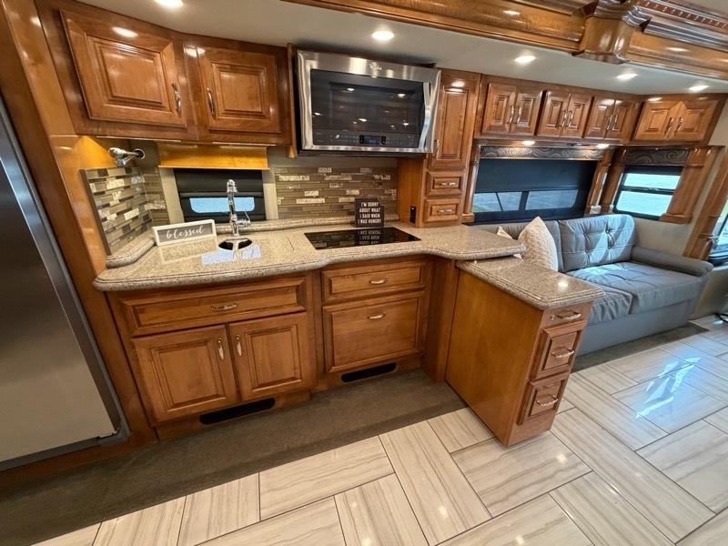 Fleetwood American Revolution  2017