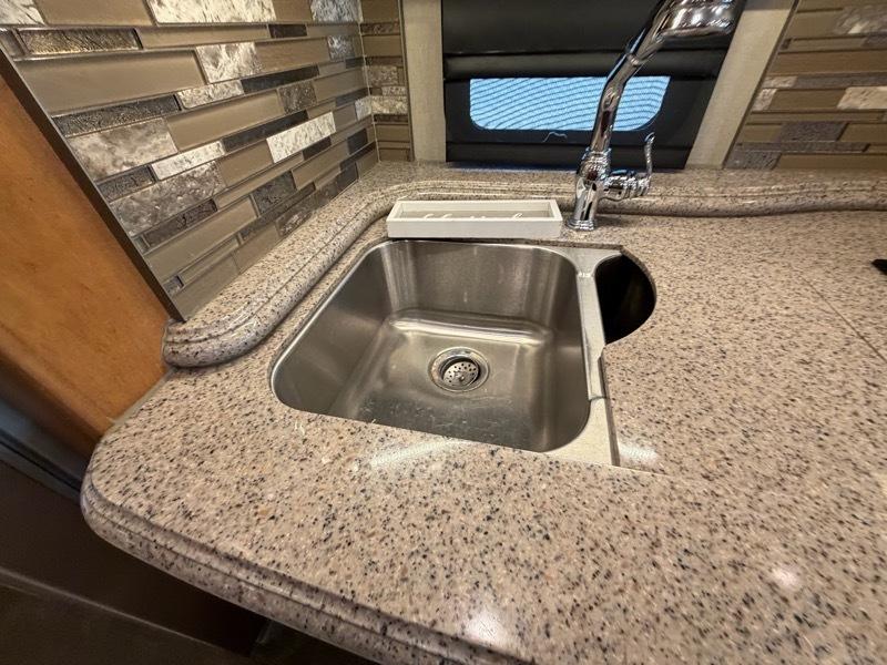 Fleetwood American Revolution  2017