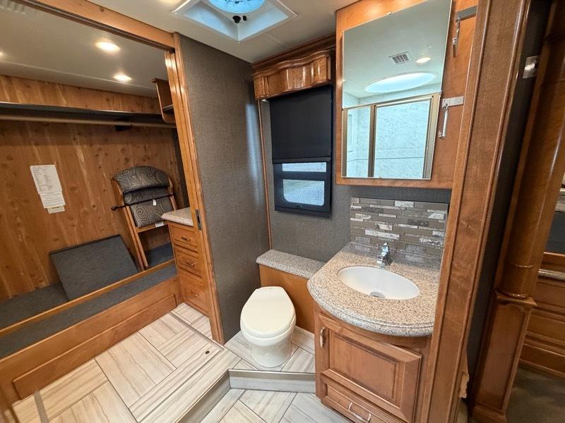 Fleetwood American Revolution  2017