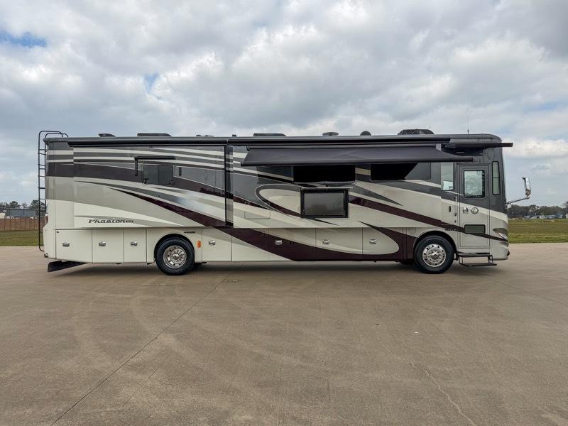 Tiffin Motorhomes Phaeton  2018