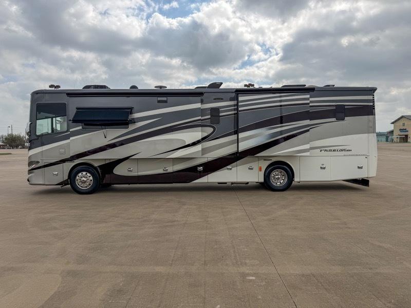 Tiffin Motorhomes Phaeton  2018