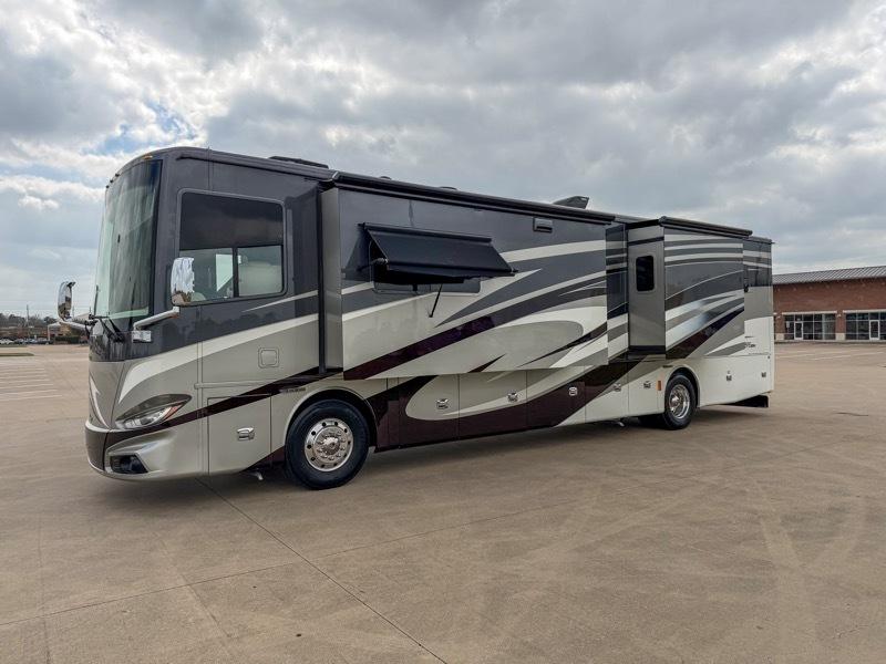 Tiffin Motorhomes Phaeton  2018