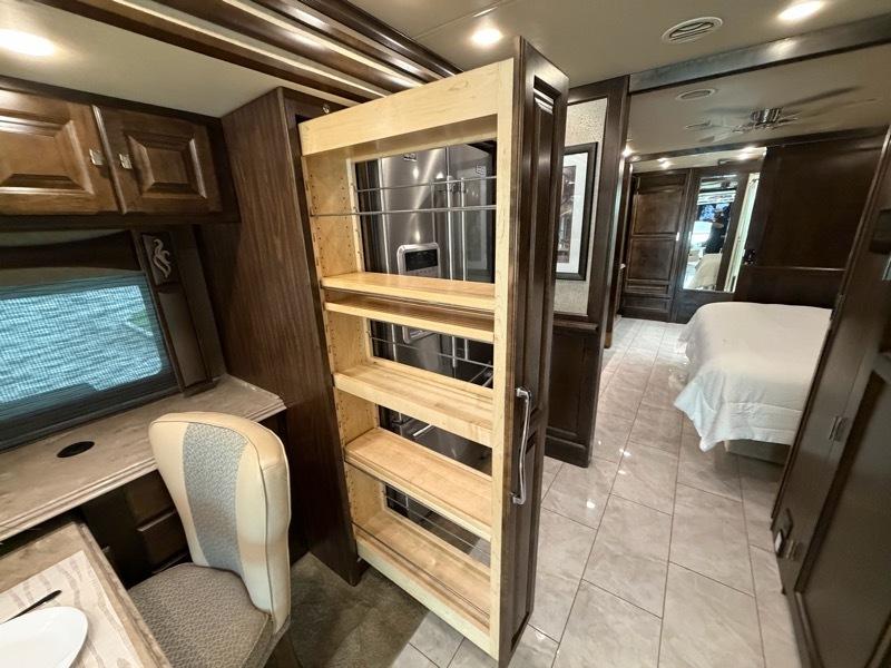 Tiffin Motorhomes Phaeton  2018