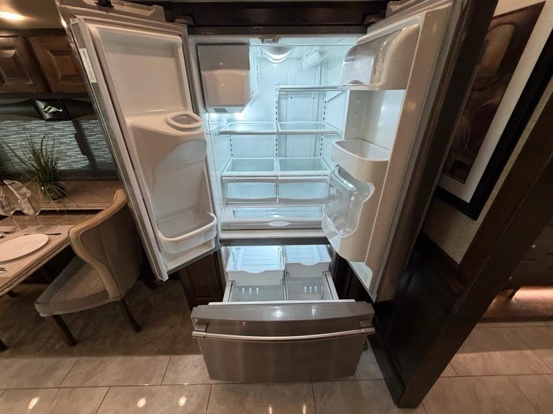 Tiffin Motorhomes Phaeton  2018