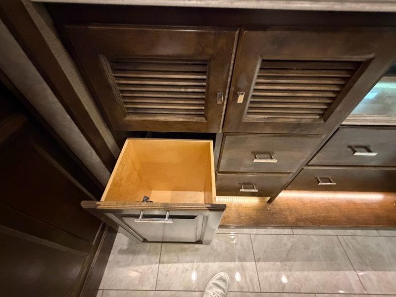 Tiffin Motorhomes Phaeton  2018