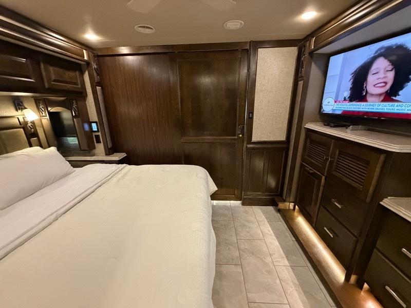 Tiffin Motorhomes Phaeton  2018
