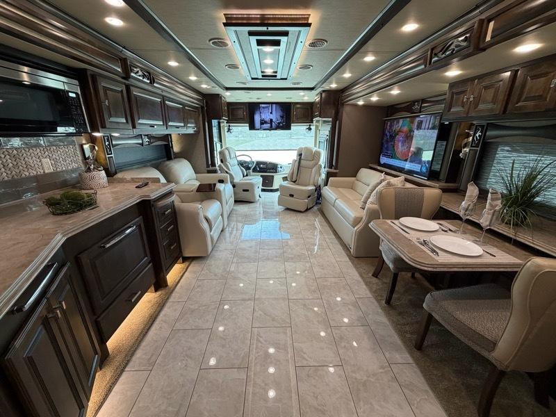 Tiffin Motorhomes Phaeton  2018