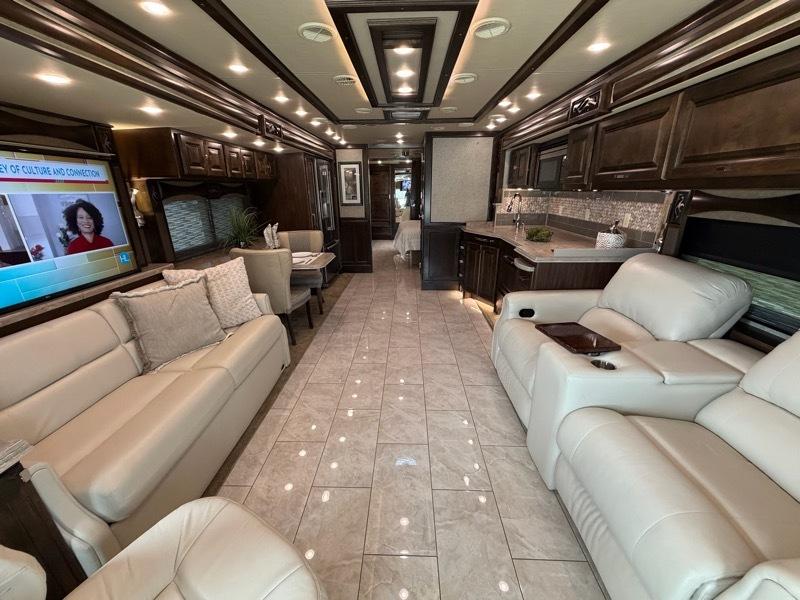 Tiffin Motorhomes Phaeton  2018