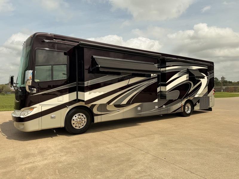 Tiffin Motorhomes Allegro Bus  2018