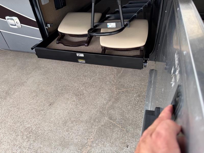Tiffin Motorhomes Allegro Bus  2018
