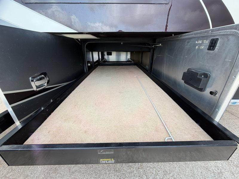 Tiffin Motorhomes Allegro Bus  2018