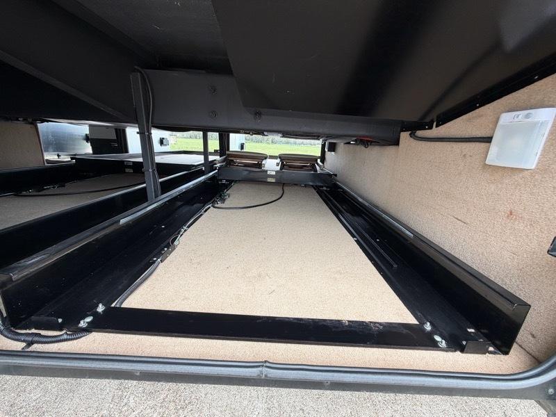 Tiffin Motorhomes Allegro Bus  2018