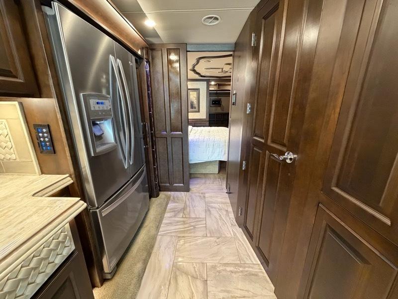 Tiffin Motorhomes Allegro Bus  2018