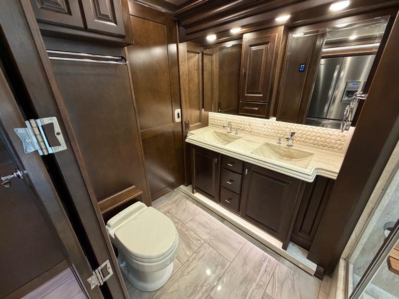 Tiffin Motorhomes Allegro Bus  2018