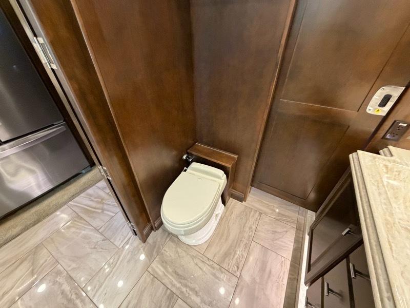 Tiffin Motorhomes Allegro Bus  2018