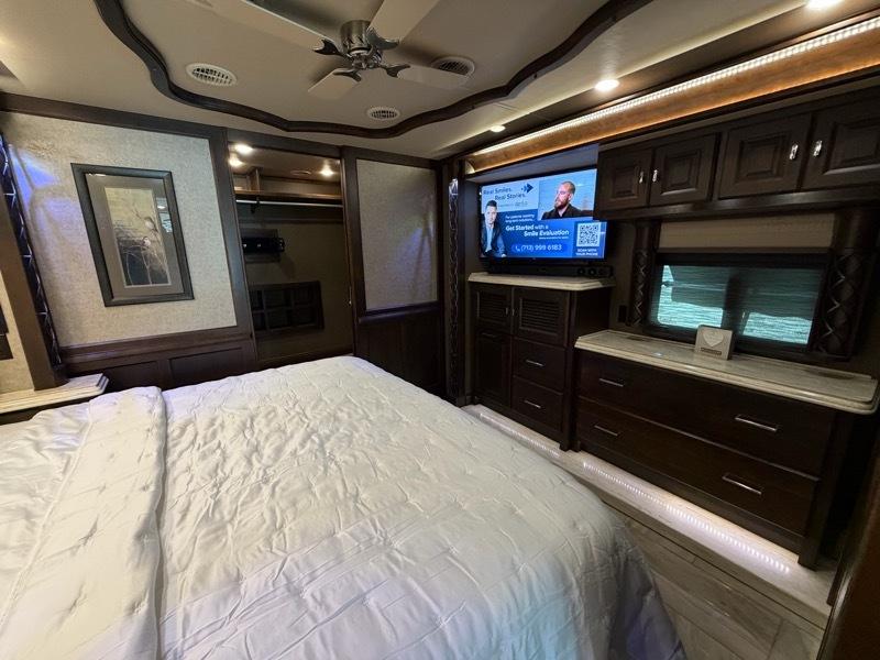 Tiffin Motorhomes Allegro Bus  2018