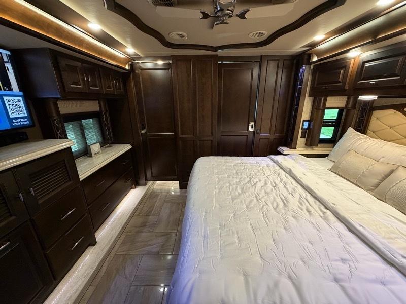 Tiffin Motorhomes Allegro Bus  2018