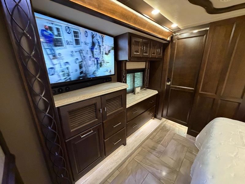 Tiffin Motorhomes Allegro Bus  2018