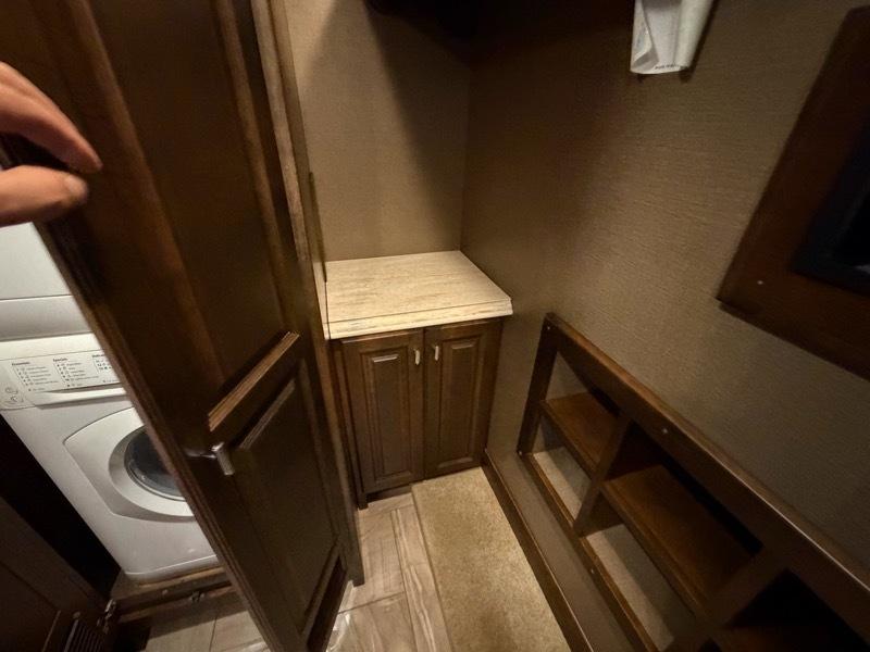 Tiffin Motorhomes Allegro Bus  2018